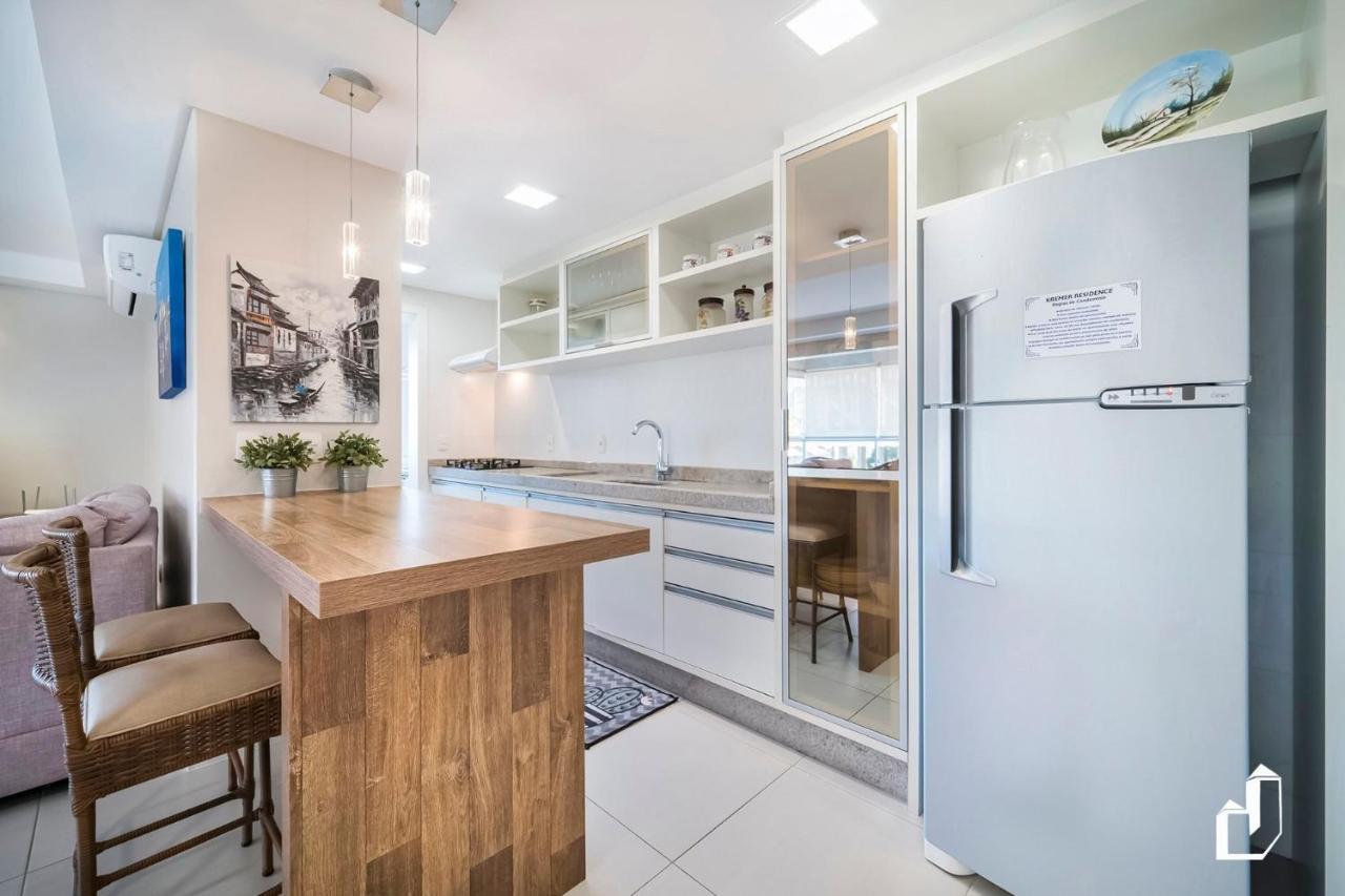 Apartamento amplo e com todos os ambientes climatizados Bombinhas Exterior foto